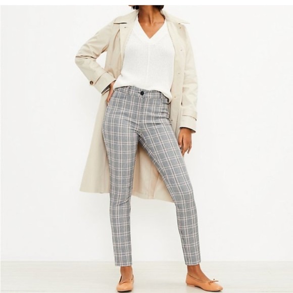 LOFT Denim - NWT -LOFT- PLAID GRAY SKINNY PANTS 👖